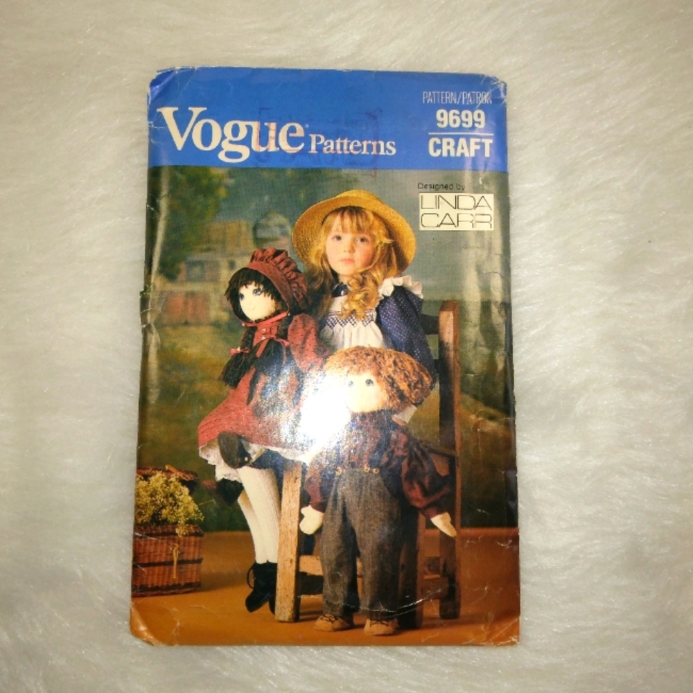 VOGUE 9699 Designed by Linda Carr 22" soft doll body, clothes & shoes